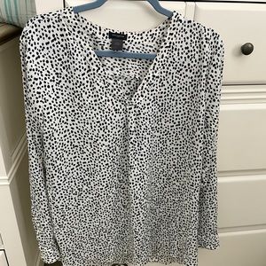 Ann Taylor Black and White Long Sleeve Blouse